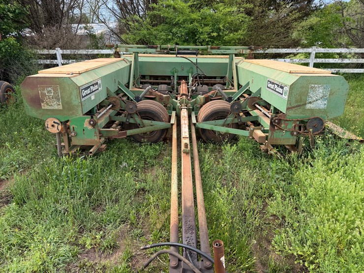 #513-•-30-foot-great-plains-drill-image-2