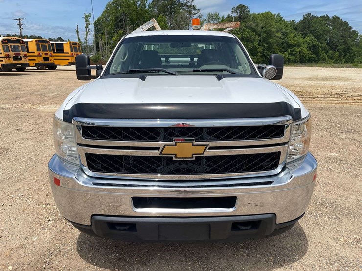 2013-chevrolet-silverado-2500hd-image-5