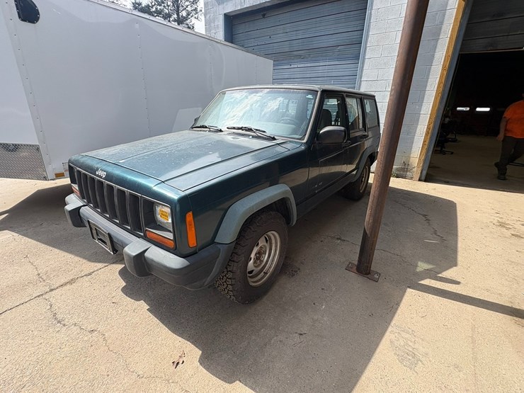 1998-jeep-cherokee-image-1