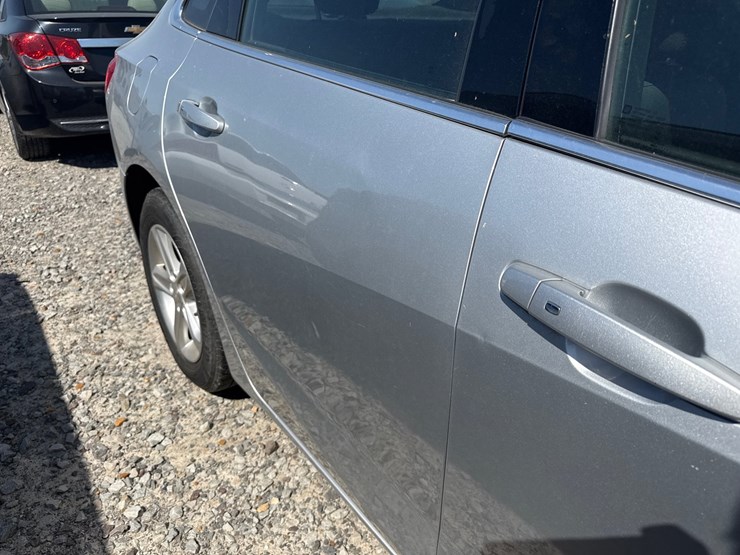 #41116-•-2018-chevrolet-malibu-sedan-1g1zb5st1jf293274-inv#-41116-image-18