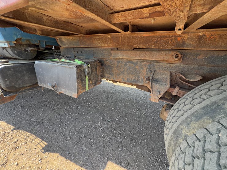 1997-ford-l8000-image-17