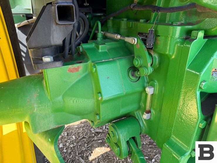 2009-john-deere-6115d-image-40