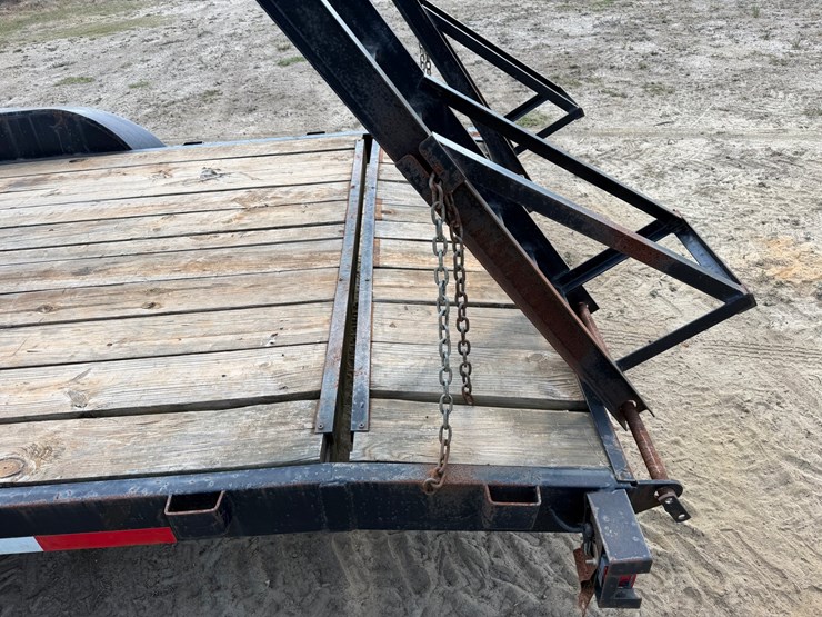 #561-•-hooper-trailers,-16’-flatbed-trailer-image-12