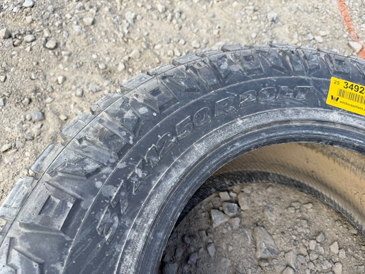 #34924-•-12.50/r20-tire-inv#-34924-image-5