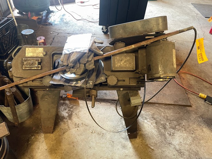 #1875-•-horizontal-metal-cutting-band-saw-image-1
