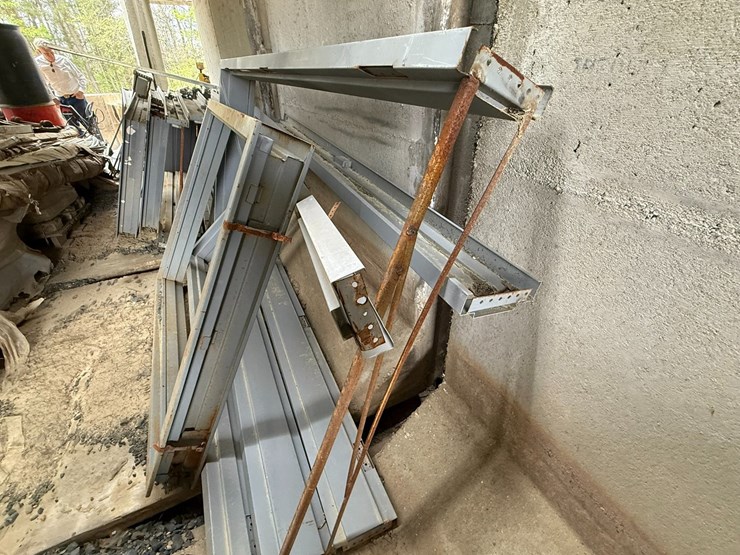 #41741-•-lot-of-(18)-unused-metal-door-frames-s-image-7