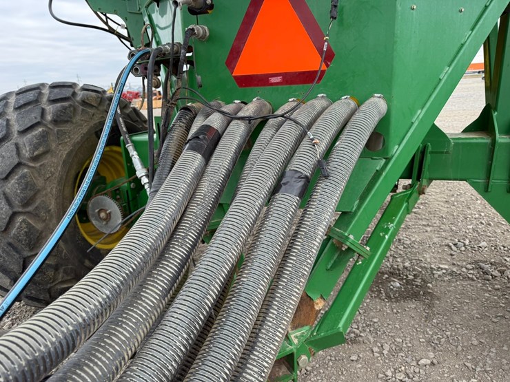 john-deere-1890-image-36
