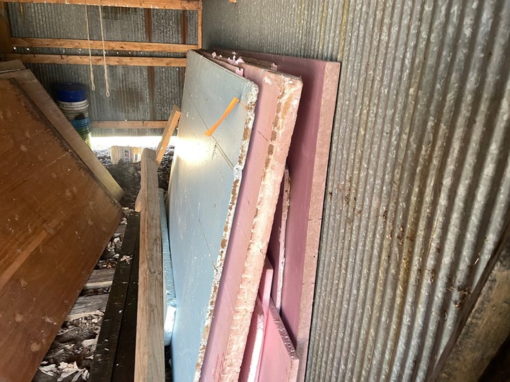#1893-•-misc.-sheets-of-insulation-image-2