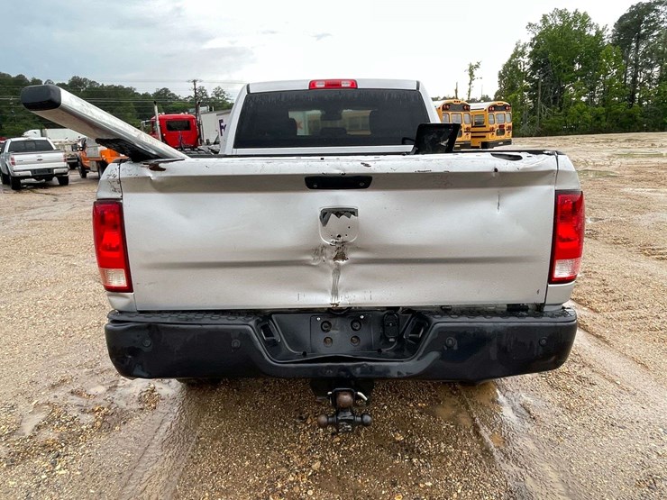2016-dodge-ram-2500-image-6