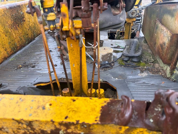 #23986-•-inop-jcb-4x4-backhoe-loader-image-34