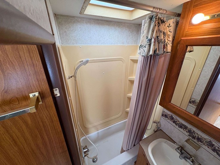 2004-citation-s27j-bumper-pull-travel-trailer-image-36