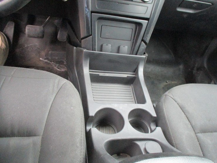 2017-ford-explorer-image-11