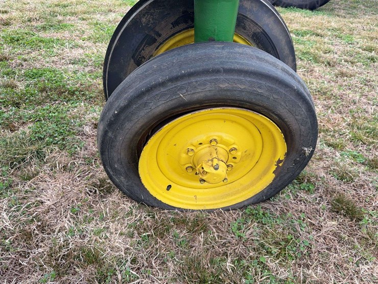 john-deere-b-image-17
