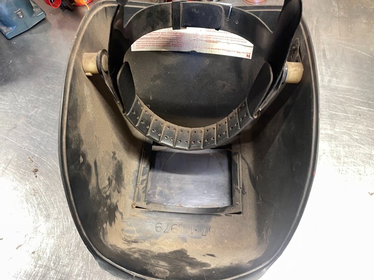 #1878-•-(2)-welding-helmets-and-(1)-face-shield-image-8