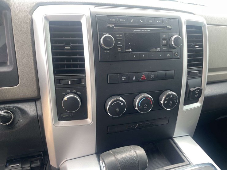 2012-dodge-ram-1500-image-13