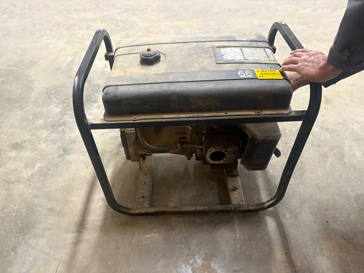 #42103-•-briggs-&-stratton-genpower-11-generator-image-2