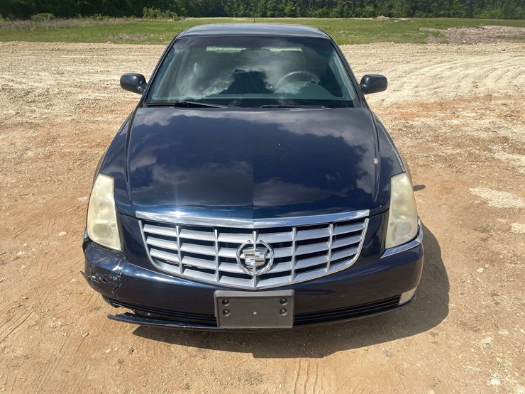 2006-cadillac-dts-4-door-sedan-(215,267-miles)-image-5