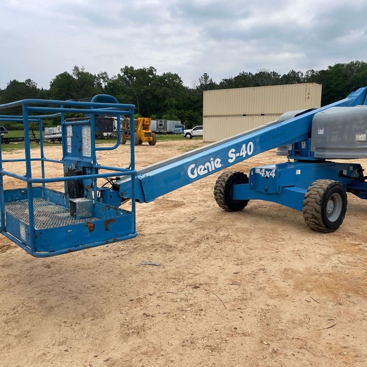 2014 GENIE S40