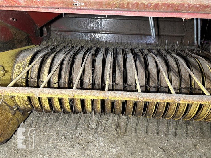 new-holland-273-image-16