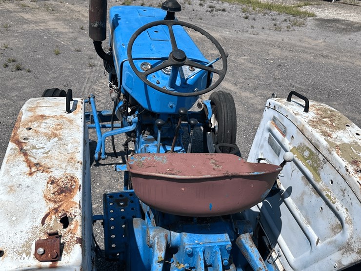 ford-1600-image-12