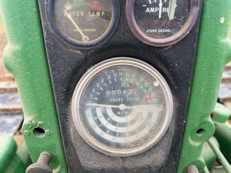 john-deere-420-image-40