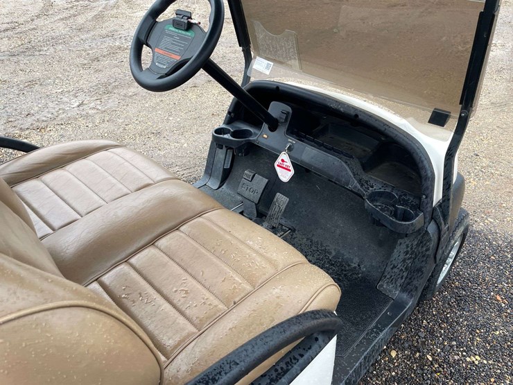 2022-club-car-tempo-2-passenger-48-volt-golf-cart-with-charger-image-12