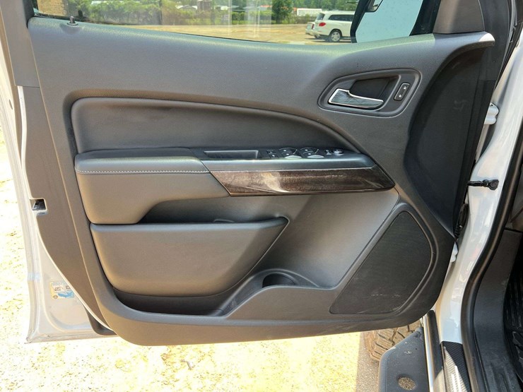 2019-gmc-canyon-image-9