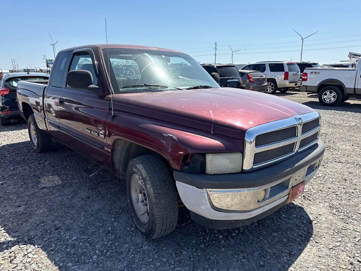 2001-dodge-ram-1500-image-2