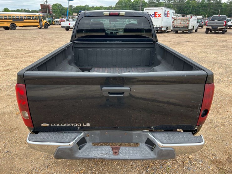 2004-chevrolet-colorado-ls-image-6