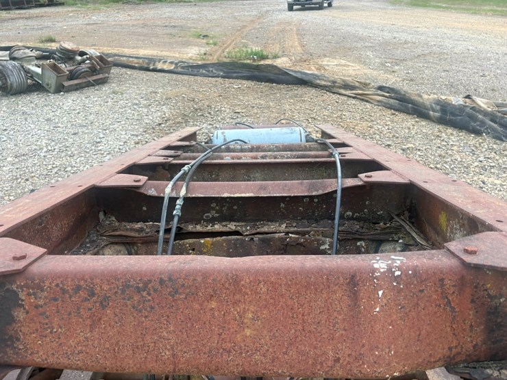 #23992-•-t/a-truck-frame-rear-end-image-10