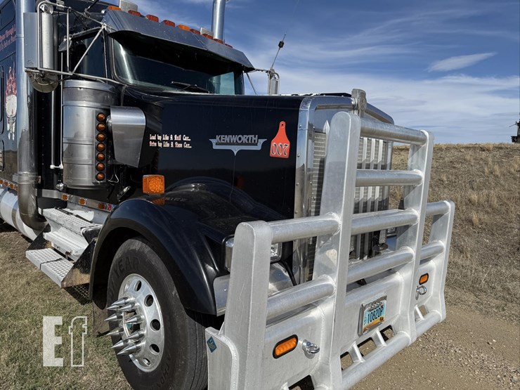 2001-kenworth-w900-image-25