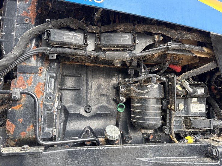 2015-new-holland-t8.410-image-23