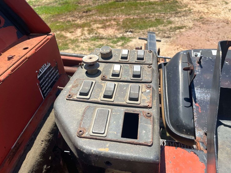 2000-ditch-witch-jt2720-image-23