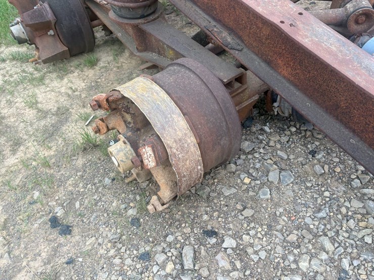 #23992-•-t/a-truck-frame-rear-end-image-7