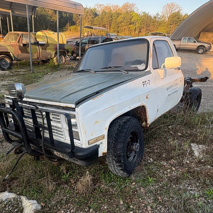 #23974 • INOP 1984 Chevrolet Military Truck 4x4 Pickup VIN: 1GCHD34J7FF338030