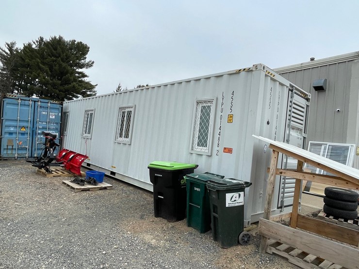 #3284-•-shipping-container-tiny-house-image-3