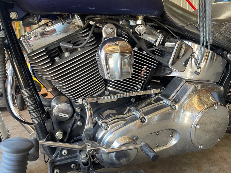 #1805-•-2005-harley-davidson-softail-motorcycle-(has-wi-title)-image-15