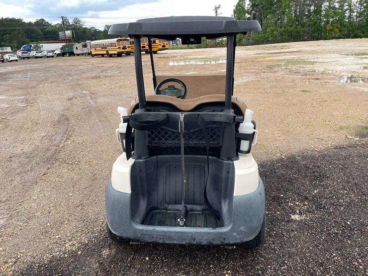 2022-club-car-tempo-2-passenger-48-volt-golf-cart-with-charger-image-6