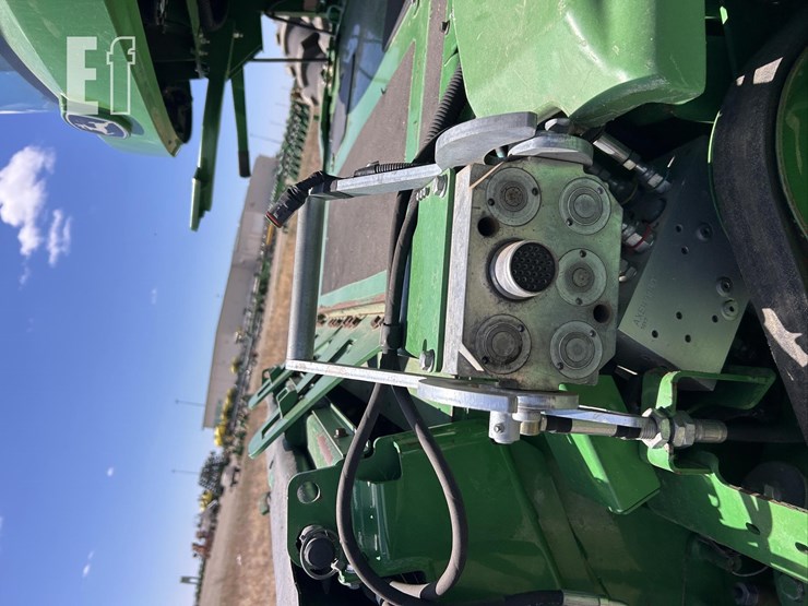 2016-john-deere-s680-image-86