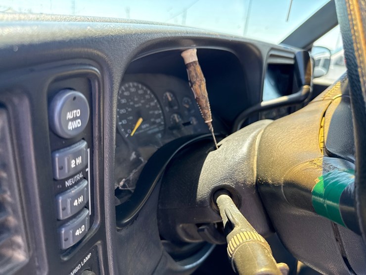 1999-chevrolet-2500-image-25