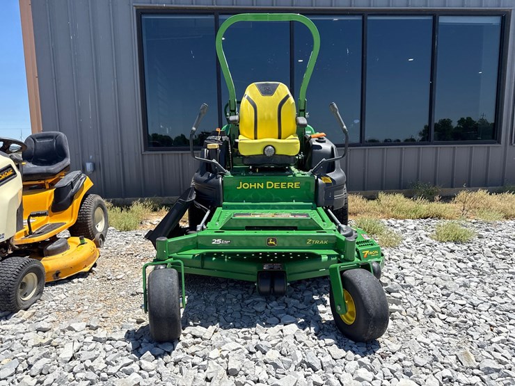 2022-john-deere-z997r-image-2