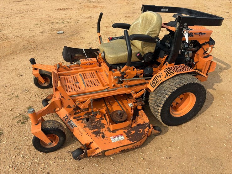 scag-"turf-tiger-2"-72"-zero-turn-lawn-mower-(1,999-hours)-image-1