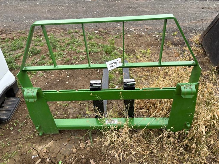 john-deere-kivel-pallet-fork-attachment-image-4