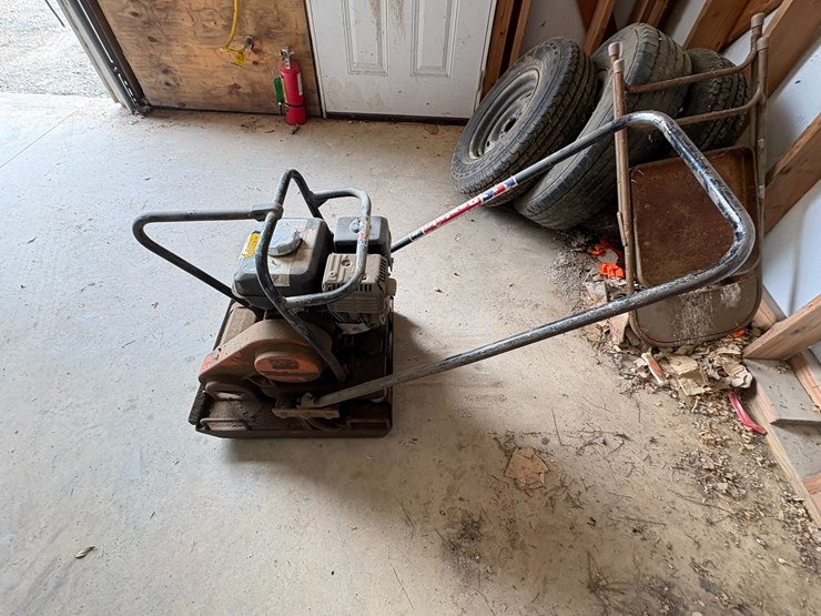 #42111-•-mikasa-mvc-90h-vibratory-compactor-image-3