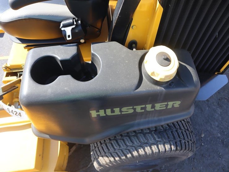 hustler-zt-zero-turn-mower-image-17