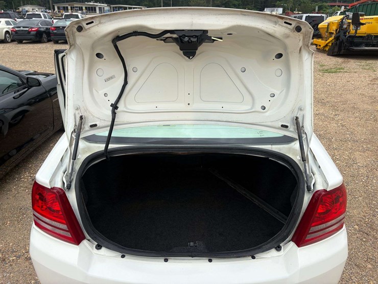 2010-dodge-avenger-4-door-sedan-(92,998-miles)-image-33