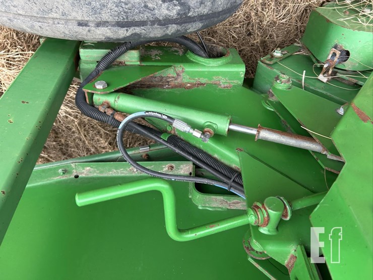 2002-john-deere-567-image-20