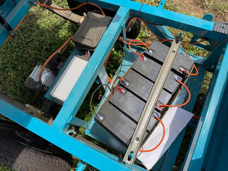#585-•-electric-tricycle-with-dump-bed-image-9
