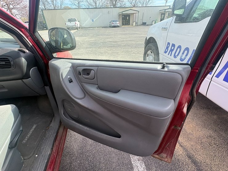 #42108-•-2007-chrysler-grand-caravan-passenger-van-vin:-1d8gp24r57b236495-image-36
