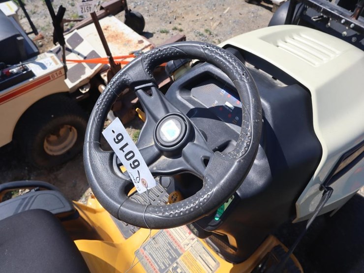 cub-cadet-lxt1050-riding-mower-image-18